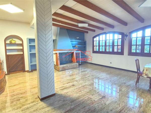 Appartamento in vendita 5 vani a Triggiano 