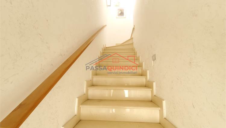 scala accesso primo piano