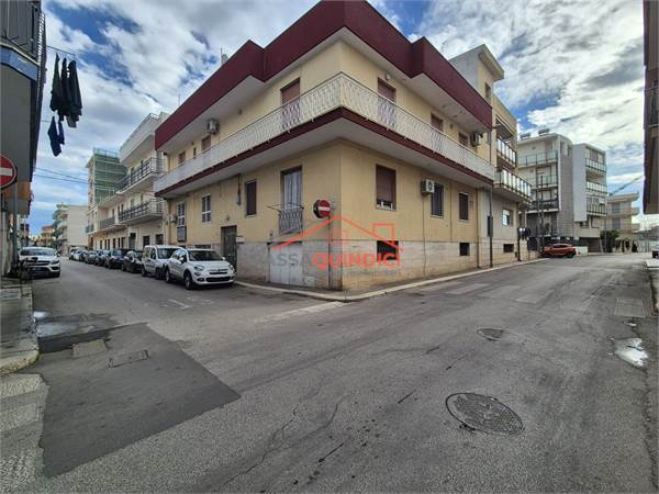 Appartamento in Vendita a Triggiano (BA) Via Enrico De Nicola  4