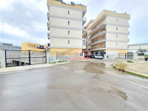 Garage in Vendita a Triggiano(Ba) 